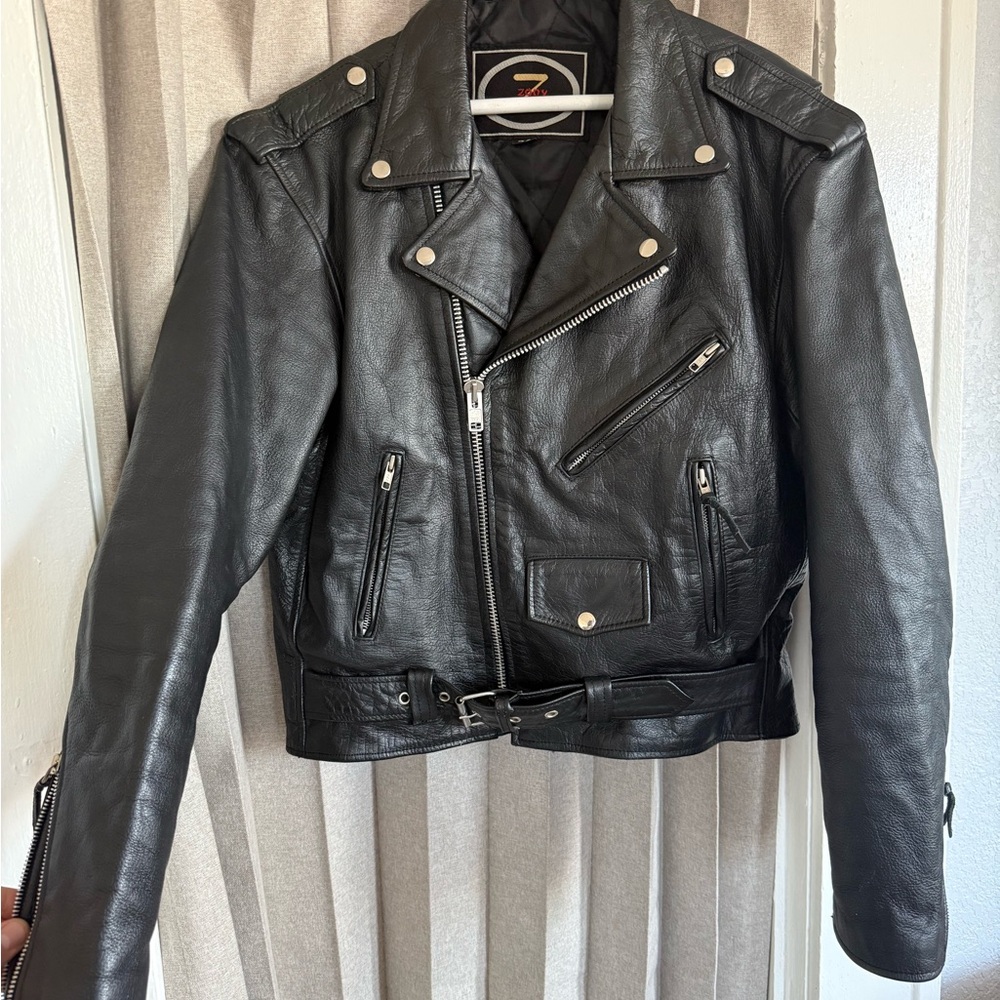 RETRO Zony Inc. Leathers, made in Pakistan 1956 Biker Jacket.